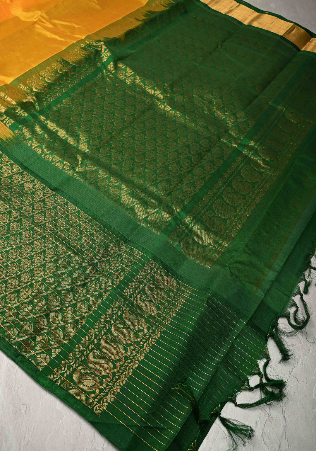 Orange Korvai Kanchi Silk Cotton Handloom Saree with Wide Contrast Lakshadeepam Border