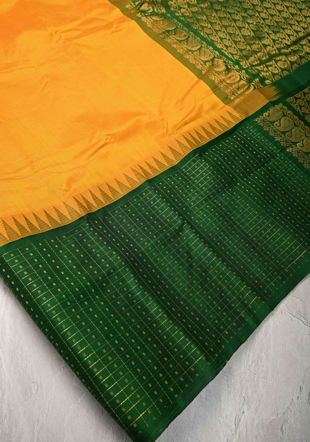 Orange Korvai Kanchi Silk Cotton Handloom Saree with Wide Contrast Lakshadeepam Border