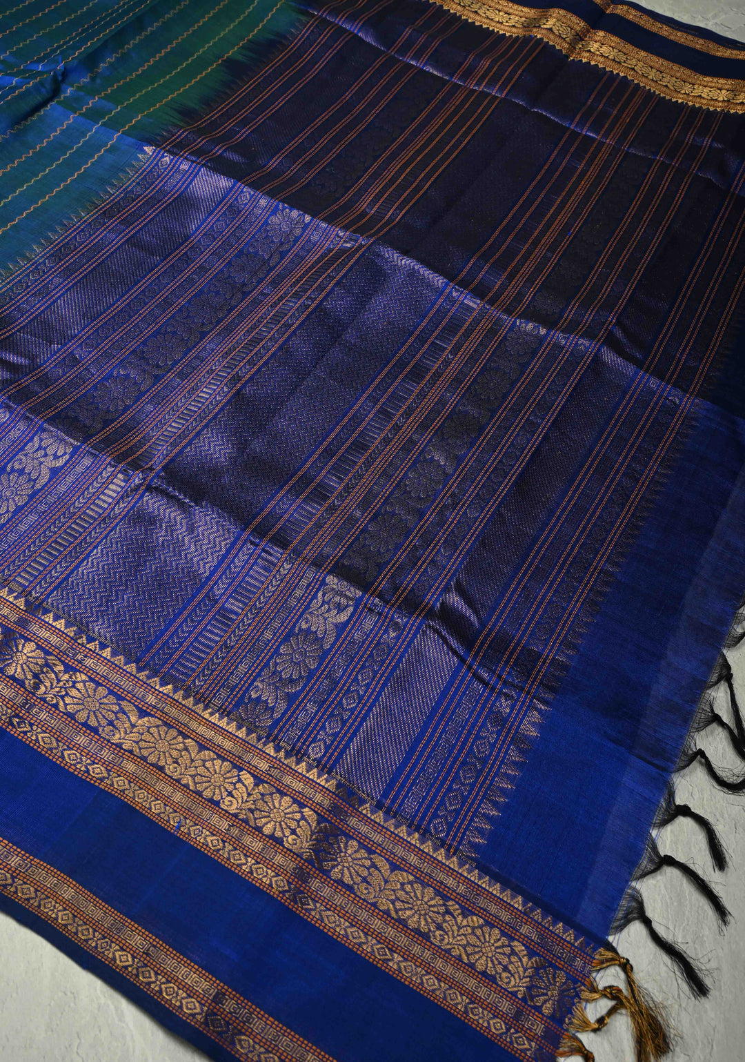 Peacock Blue Dual Tone Kanchi Silk Cotton 100% Handloom Saree with Vail Dhari Stripes and Zari Border