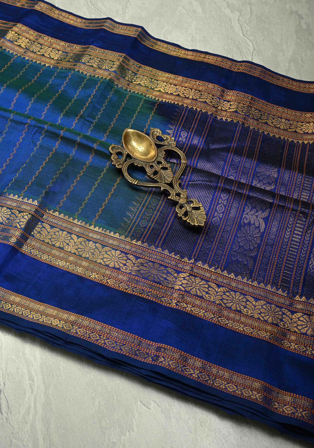 Peacock Blue Dual Tone Kanchi Silk Cotton 100% Handloom Saree with Vail Dhari Stripes and Zari Border