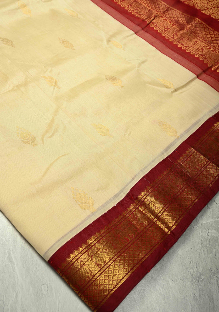 Ivory Korvai Kanchi Silk Cotton 100% Handloom Saree with Zari Buttas and Contrast Zari Border