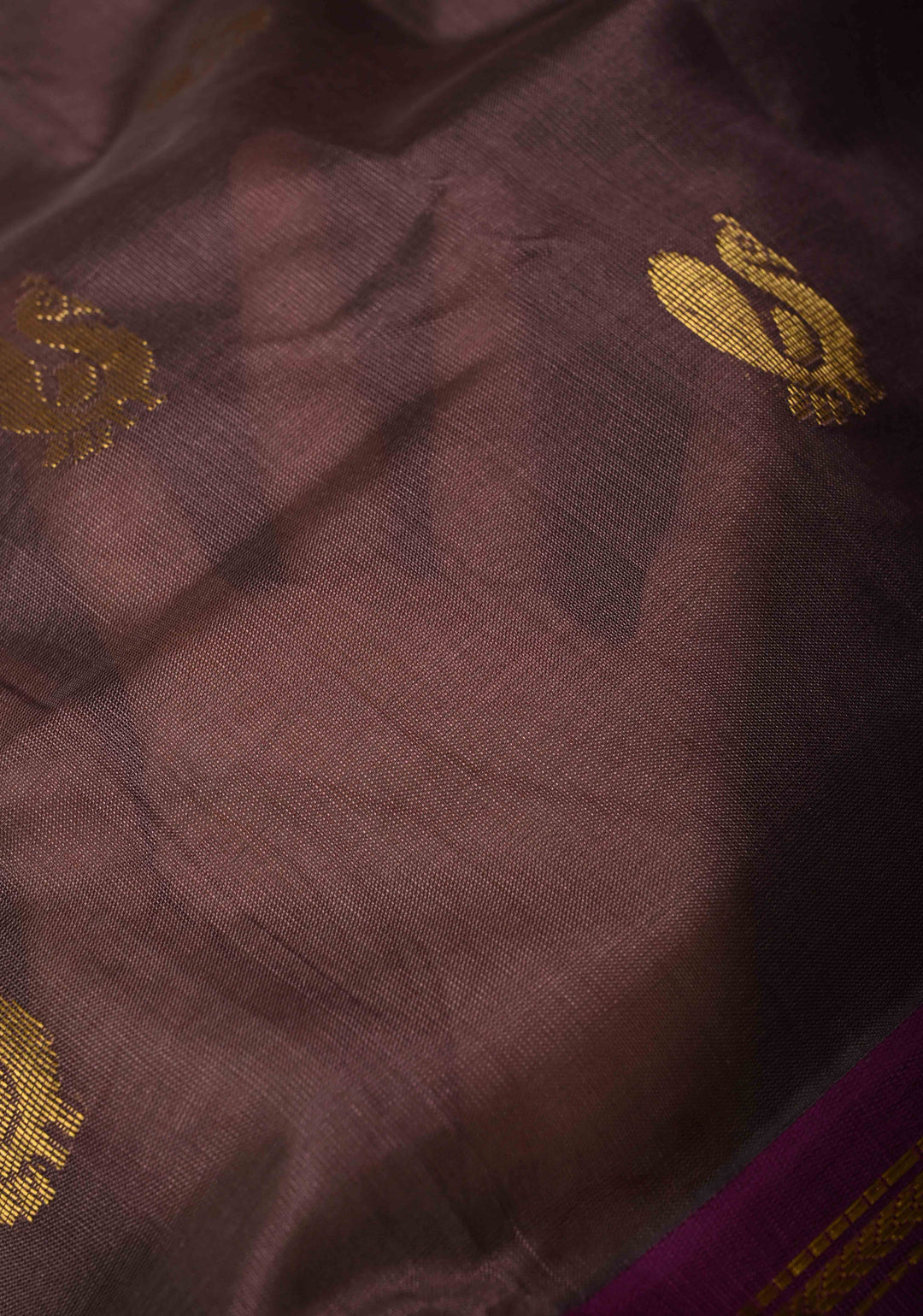 Dusty Mauve Kanchi Silk Cotton 100% Handloom Saree with Peacock Buttas Contrast Zari Border