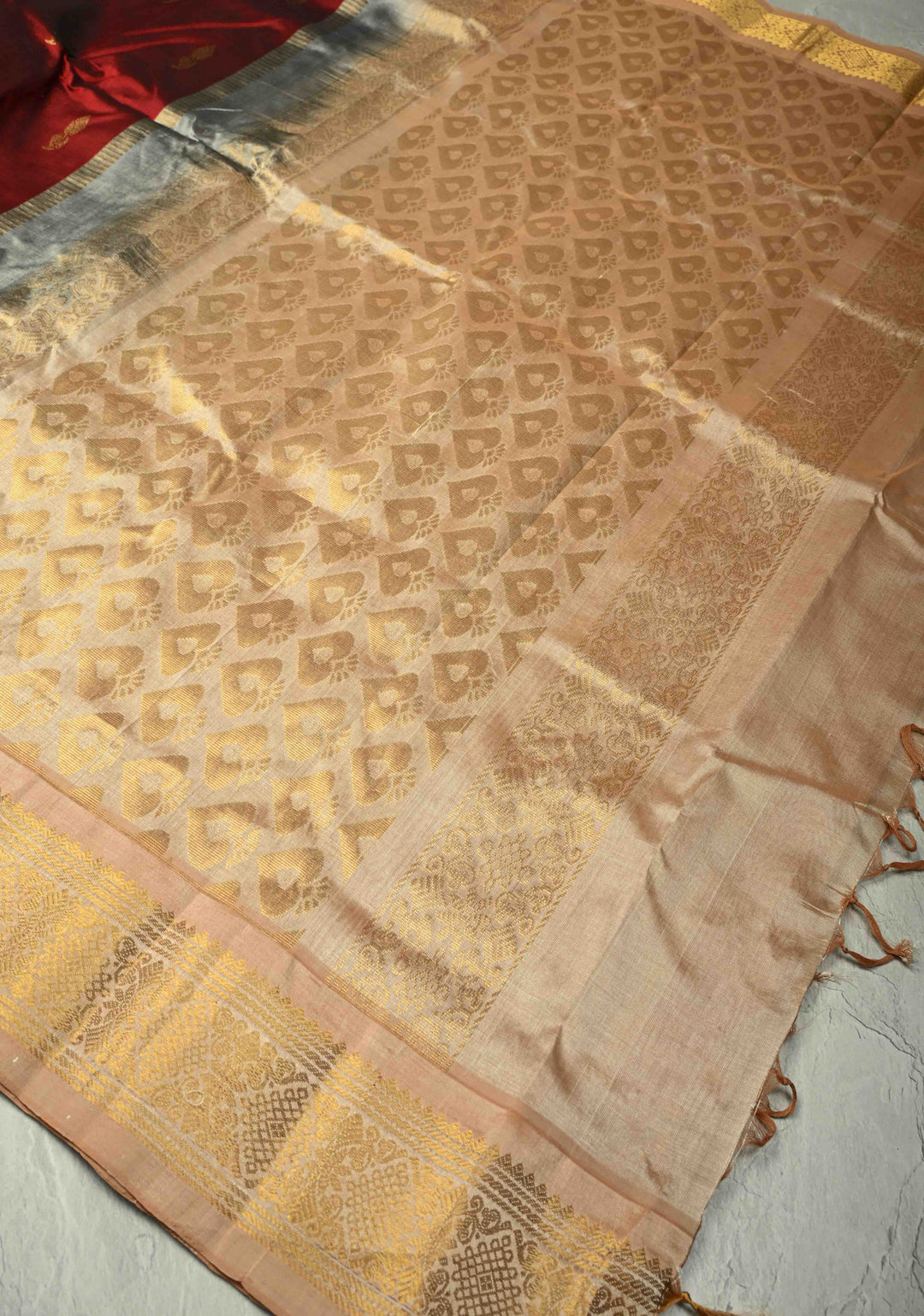 Maroon Korvai Kanchi Silk Cotton 100% Handloom Saree with Zari Buttas and Contrast Zari Border