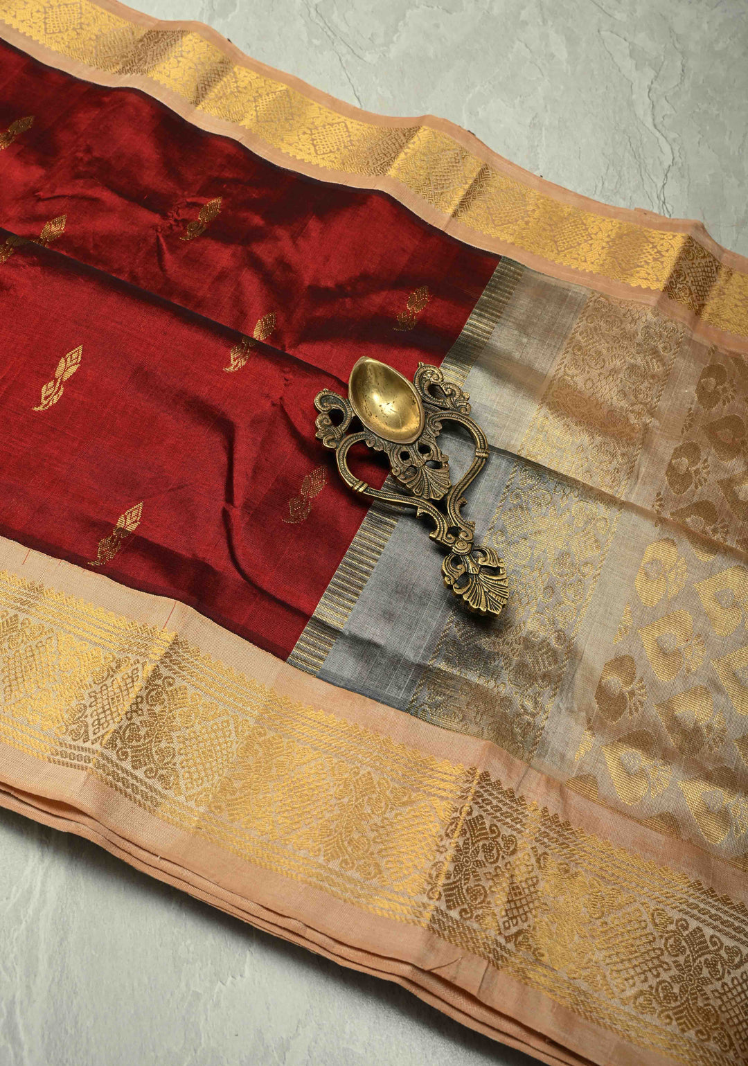 Maroon Korvai Kanchi Silk Cotton 100% Handloom Saree with Zari Buttas and Contrast Zari Border
