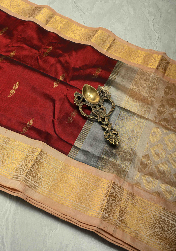 Maroon Korvai Kanchi Silk Cotton 100% Handloom Saree with Zari Buttas and Contrast Zari Border