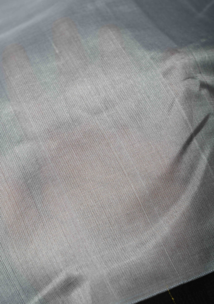 Gray Kanchi Silk Cotton 100% Handloom Saree with Contrast Zari Border