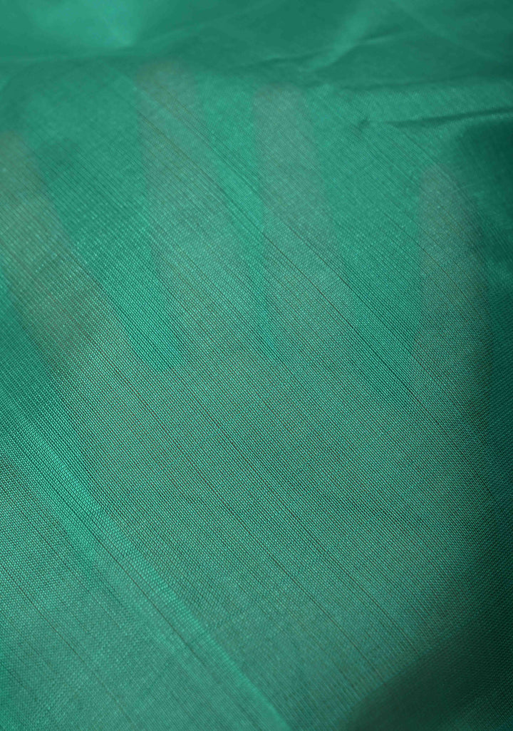 Rama Green Korvai Kanchi Silk Cotton 100% Handloom Saree with Contrast Zari Border | SHOBITAM