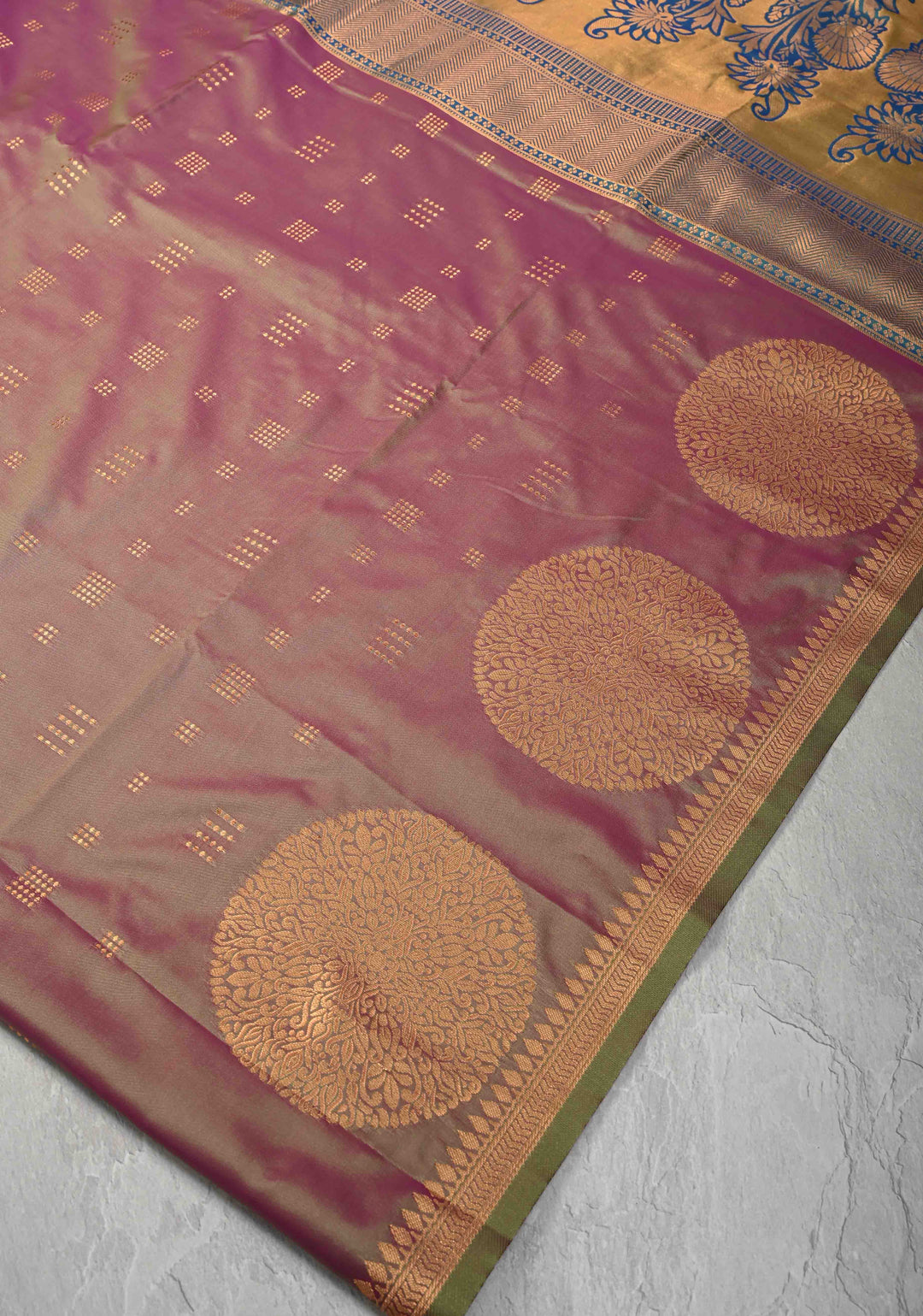Green Dual tone Kanchi Semi Silk Saree with Zari Buttas and Mandala Motifs on Minimal Zari Border