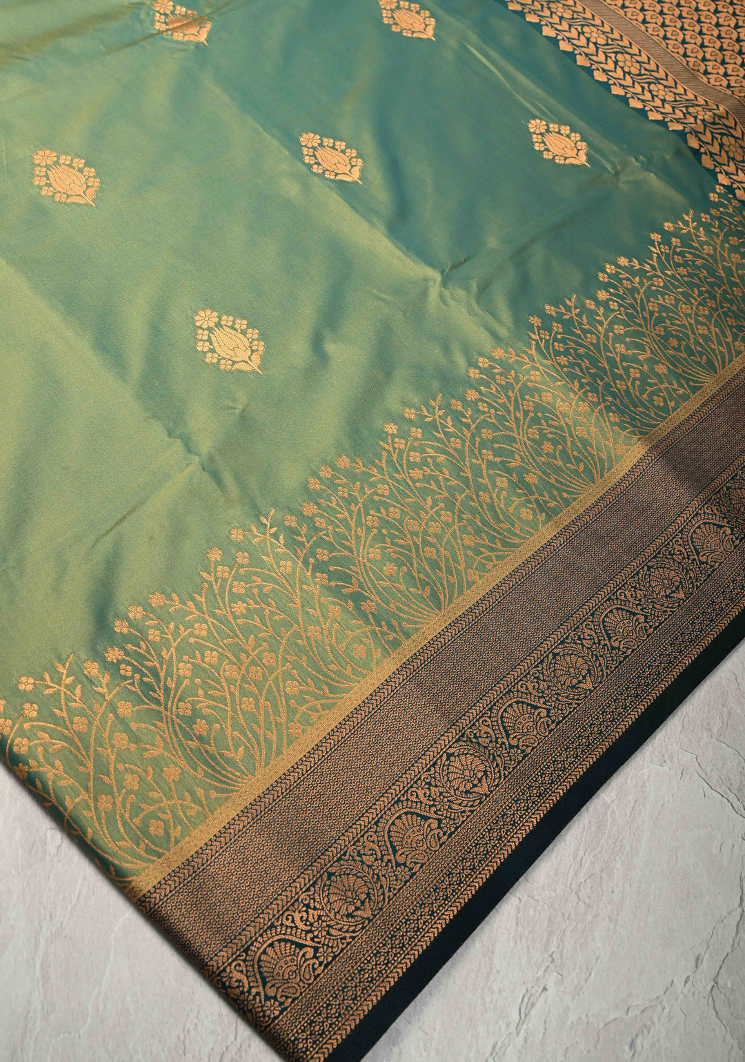 Green Dual tone Kanchi Semi Silk Saree with Floral Buttas and Zari Border
