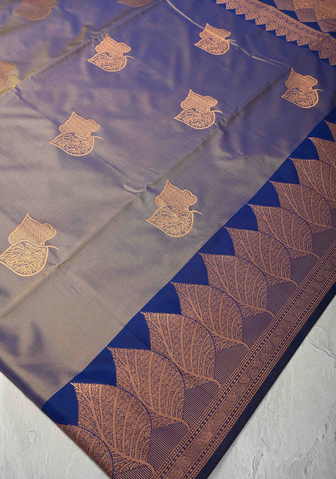 Blue Dual tone Kanchi Semi Silk Saree with Leaf Buttas and Zari Border
