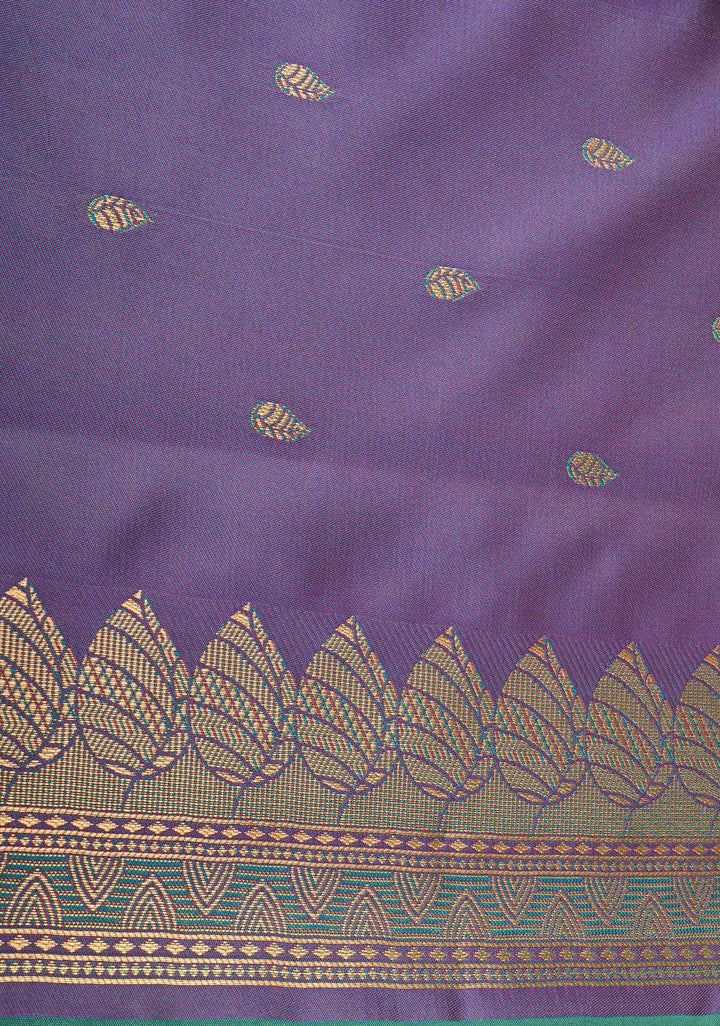Green Dual tone Kanchi Semi Silk Saree with Leaf Buttas and Contrast Zari Border