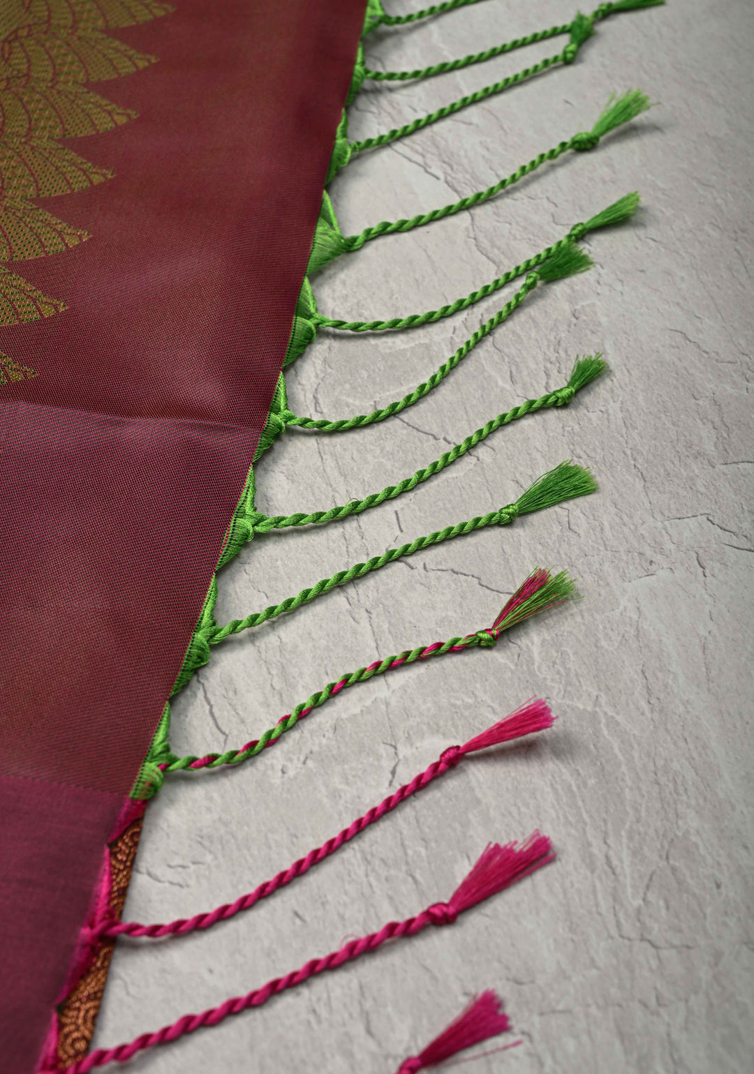True Green Kanchi Semi Silk Saree with Leaf Buttas and Contrast Zari Border