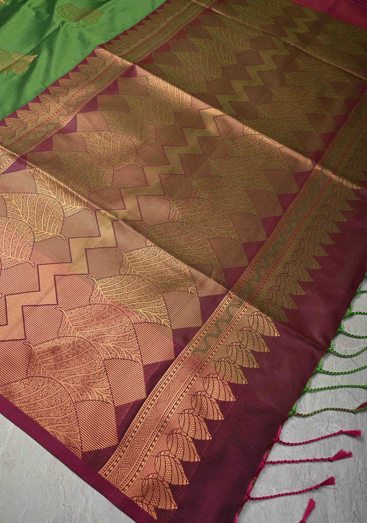 True Green Kanchi Semi Silk Saree with Leaf Buttas and Contrast Zari Border