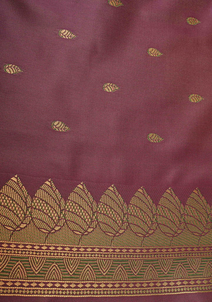 True Green Kanchi Semi Silk Saree with Leaf Buttas and Contrast Zari Border