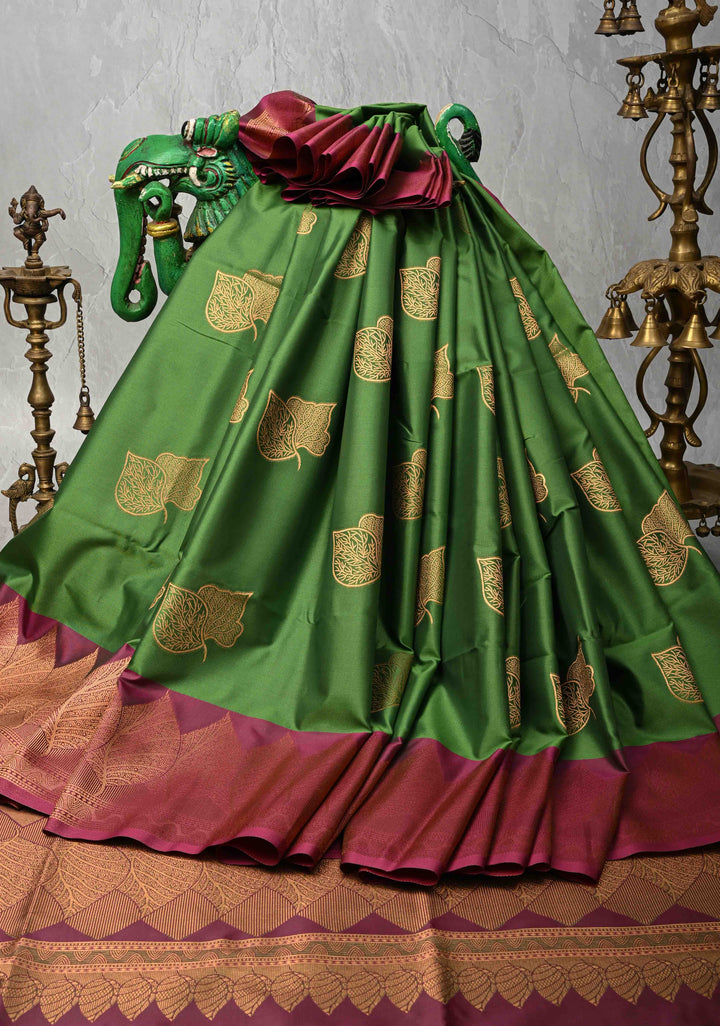 True Green Kanchi Semi Silk Saree with Leaf Buttas and Contrast Zari Border