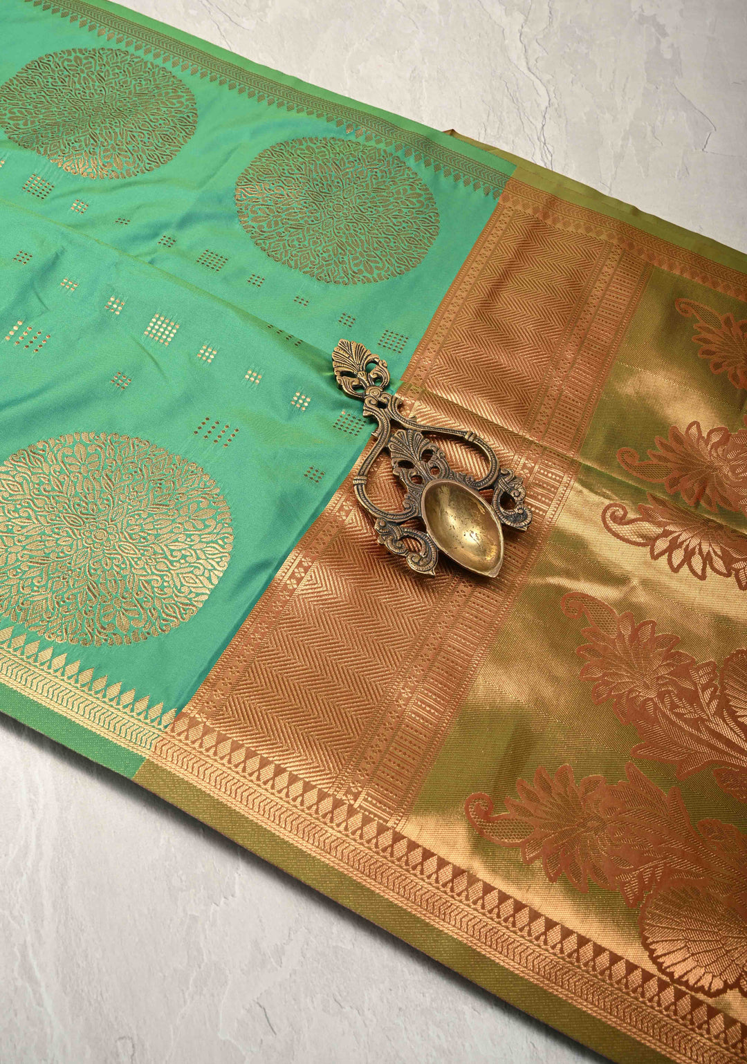 Green Dual tone Kanchi Semi Silk Saree with Zari Buttas and Mandala Motifs on Border