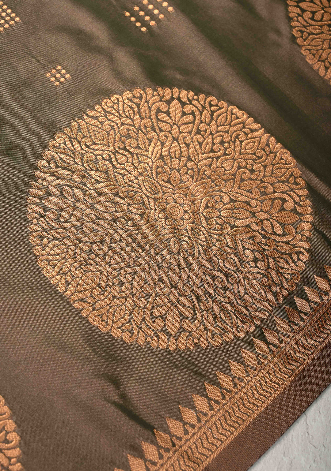 Green-Pink Dual tone Kanchi Semi Silk Saree with Zari Buttas and Mandala Motifs on Border