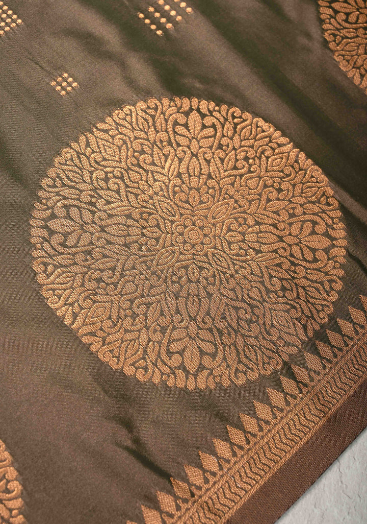Green-Pink Dual tone Kanchi Semi Silk Saree with Zari Buttas and Mandala Motifs on Border