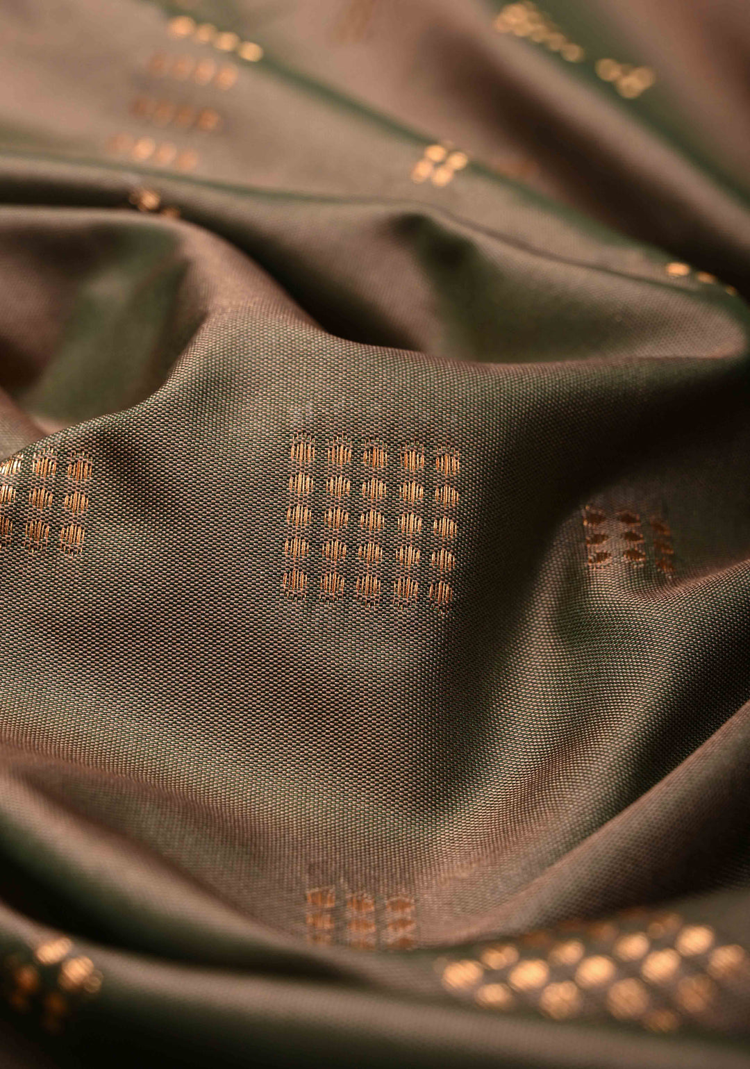 Green-Pink Dual tone Kanchi Semi Silk Saree with Zari Buttas and Mandala Motifs on Border