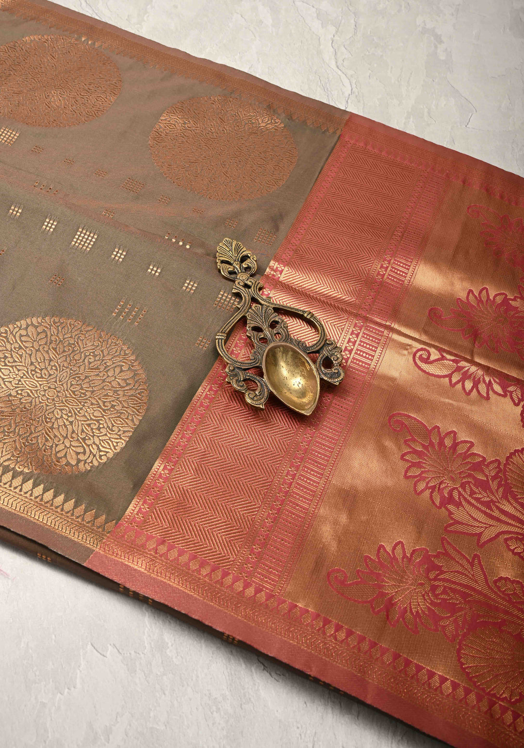 Green-Pink Dual tone Kanchi Semi Silk Saree with Zari Buttas and Mandala Motifs on Border