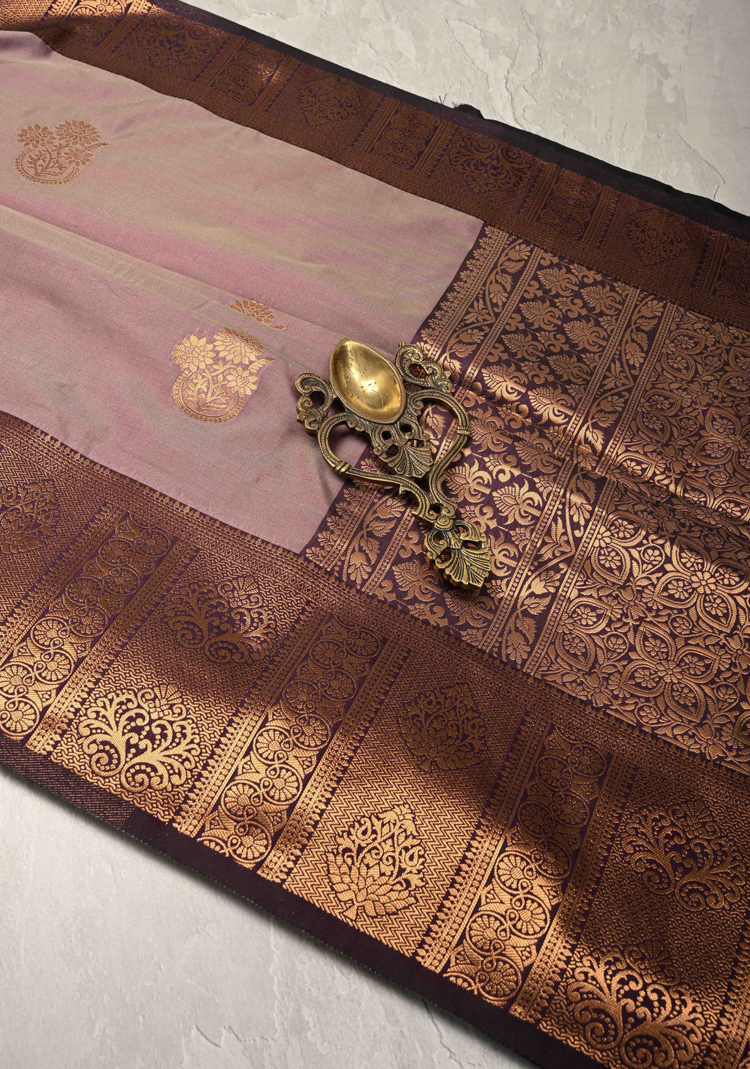 Dusty Mauve Dual tone Kanchi Semi Silk Saree with Zari Buttas and Zari Border