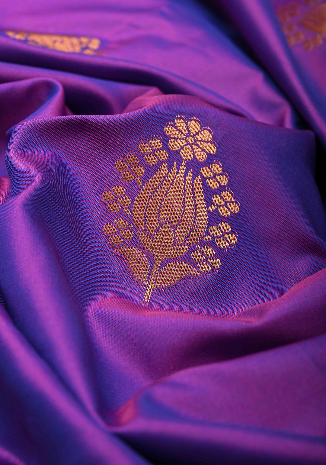 Purple Dual tone Kanchi Semi Silk Saree with Floral Zari Buttas and Zari Border