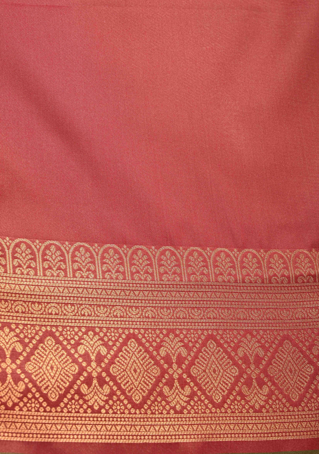 Green Dual Tone  Kanchi Semi Silk Saree with Geometric Buttas and Abstract Zari Border