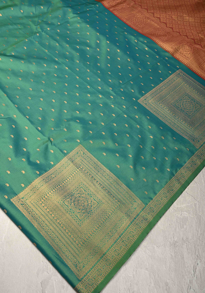 Green Dual tone Kanchi Semi Silk Saree with Paisley Zari Buttas and Geomatric Motifs on Border
