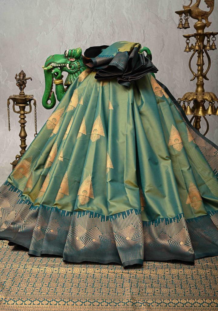 Irish Green Dual Tone Kanchi Semi Silk Saree with Zari Buttas and Contrst Zari Border