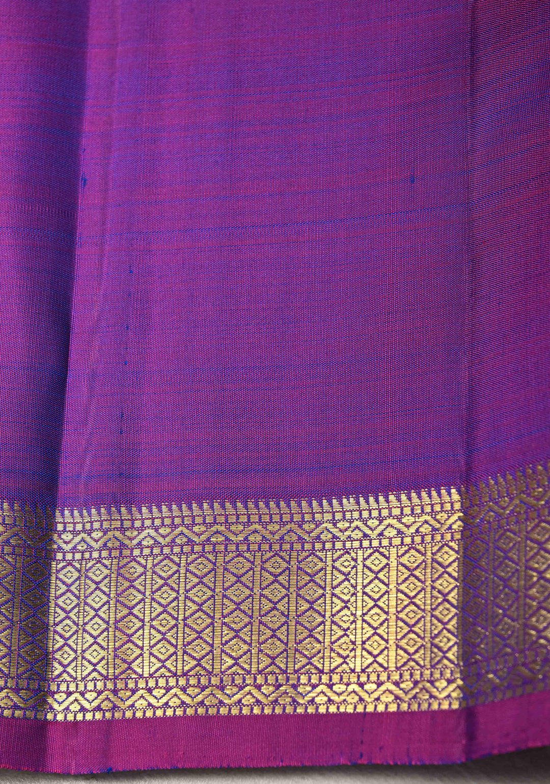 Blue and Green Dual tone Kanjivaram Pure Silk Saree with Zari butta and Peacock Floral Motif above Minimal zari Border  | SILK MARK CERTIFIED