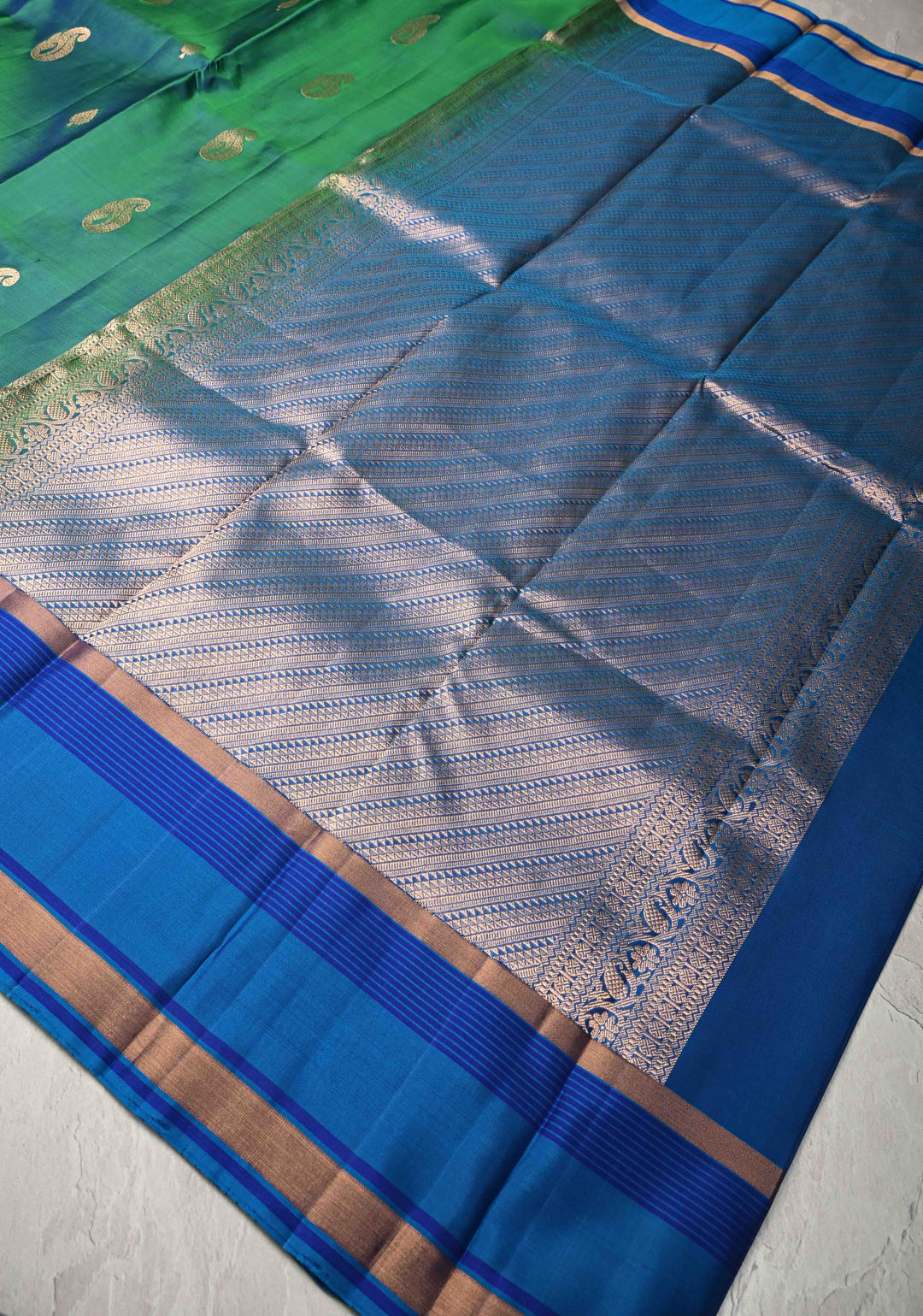 Green Dual Tone Kanjivaram Soft Silk Saree with Zari Buttas and Contrast Jari Border | SILK MARK CERTIFIED