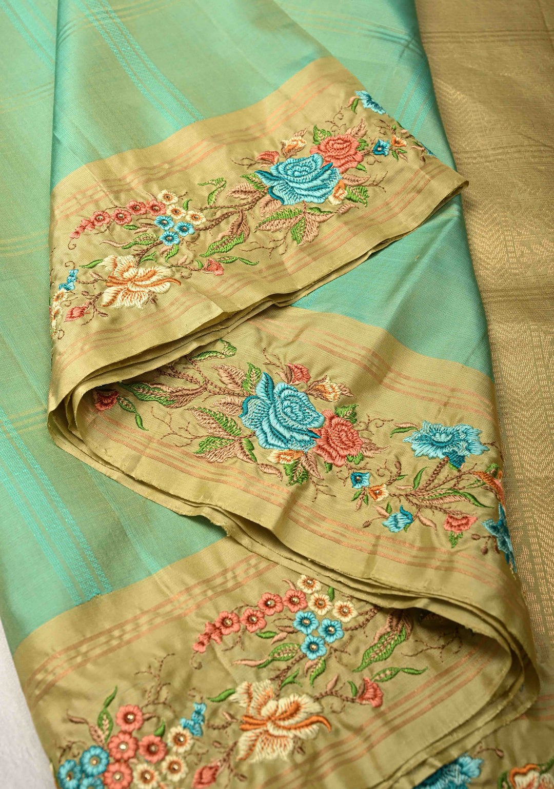 Sea Green Dual Tone Checks Kanjivaram Saree with Damask Motifs Cross Stitch Machine Embroidery Border | SILK MARK CERTIFIED