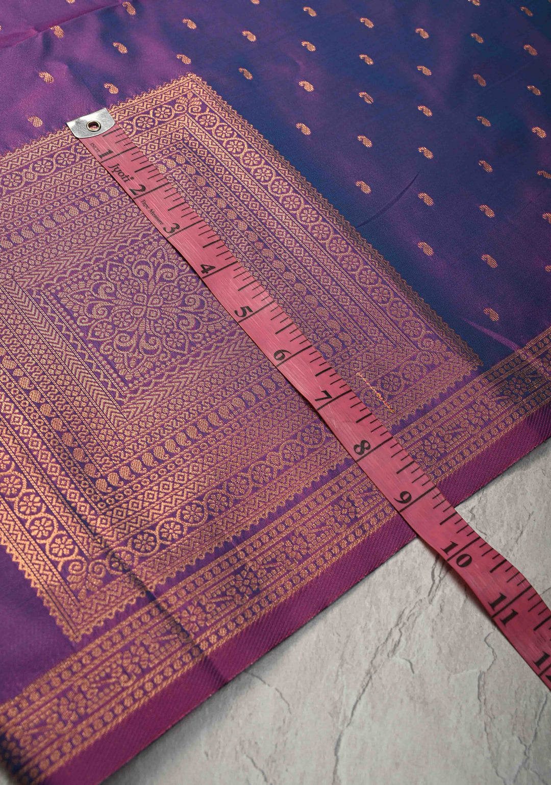 Amethyst Dual tone Kanchi Semi Silk Saree with Paisley Zari Buttas and Geomatric Motifs on Border