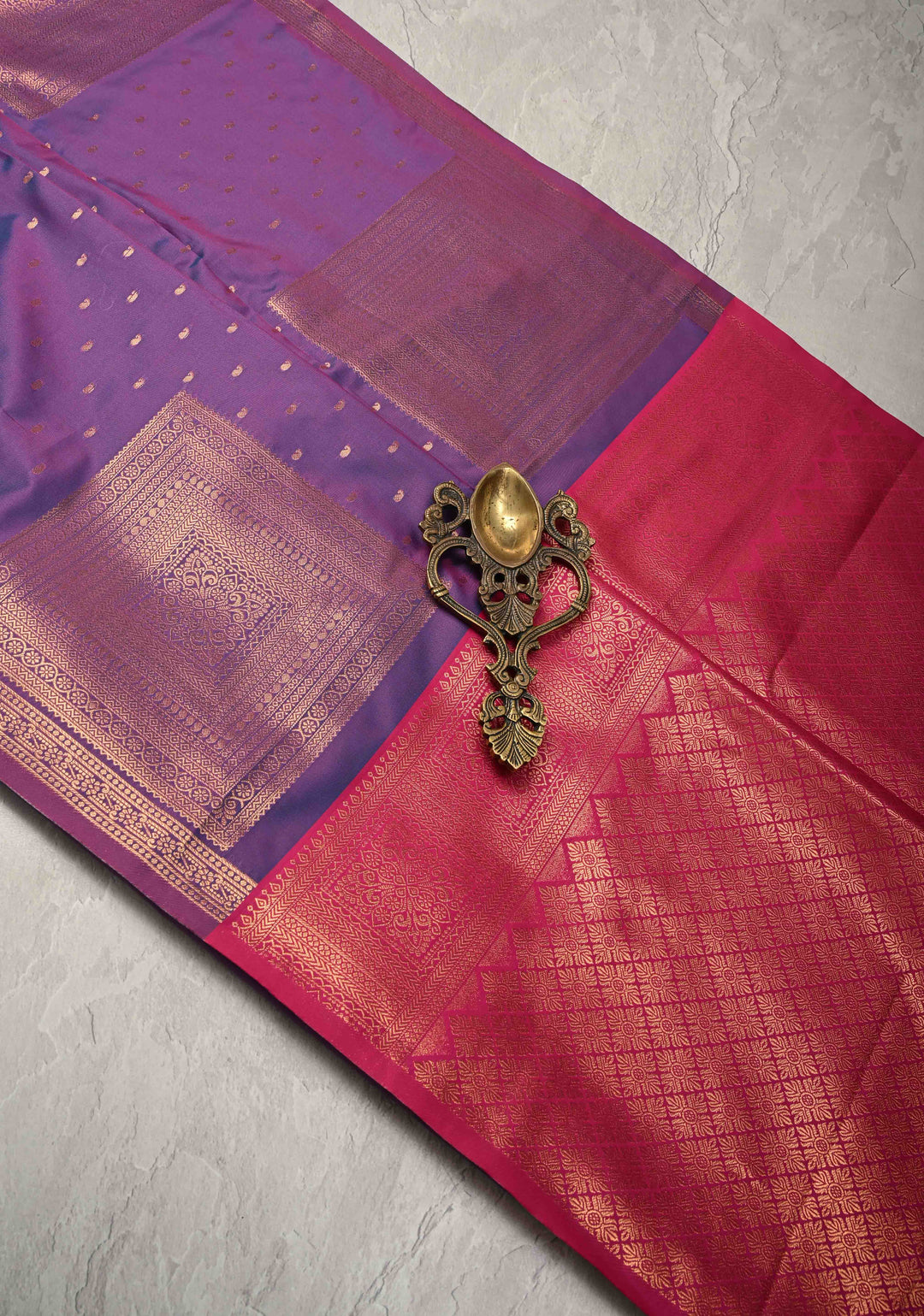 Amethyst Dual tone Kanchi Semi Silk Saree with Paisley Zari Buttas and Geomatric Motifs on Border