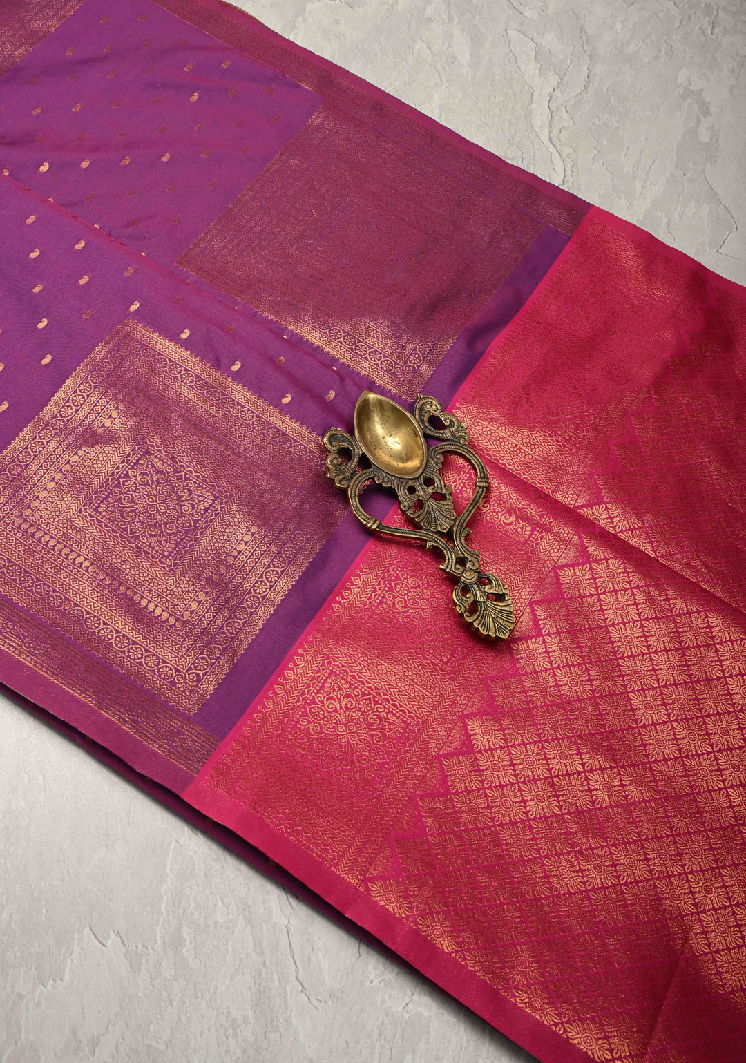 Egg Plant Purple Dual tone Kanchi Semi Silk Saree with Paisley Zari Buttas and Geomatric Motifs on Border