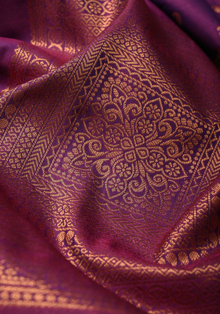 Egg Plant Purple Dual tone Kanchi Semi Silk Saree with Paisley Zari Buttas and Geomatric Motifs on Border