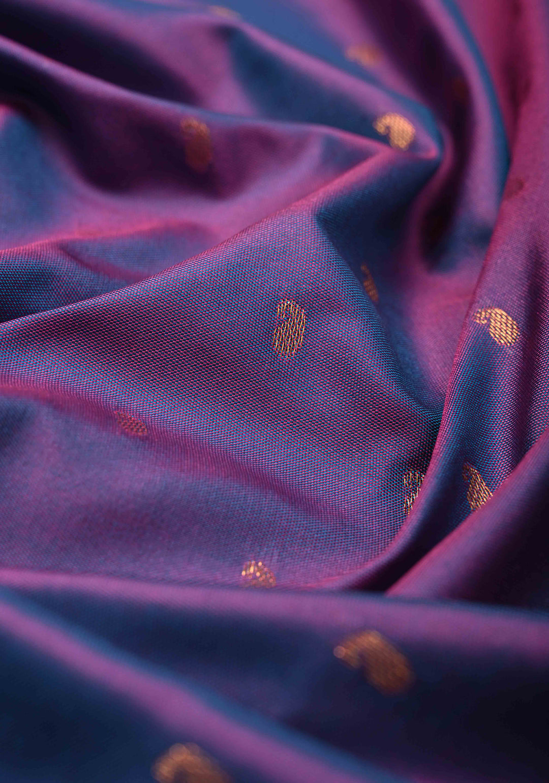 Purple Dual tone Kanchi Semi Silk Saree with Paisley Zari Buttas and Geomatric Motifs on Border