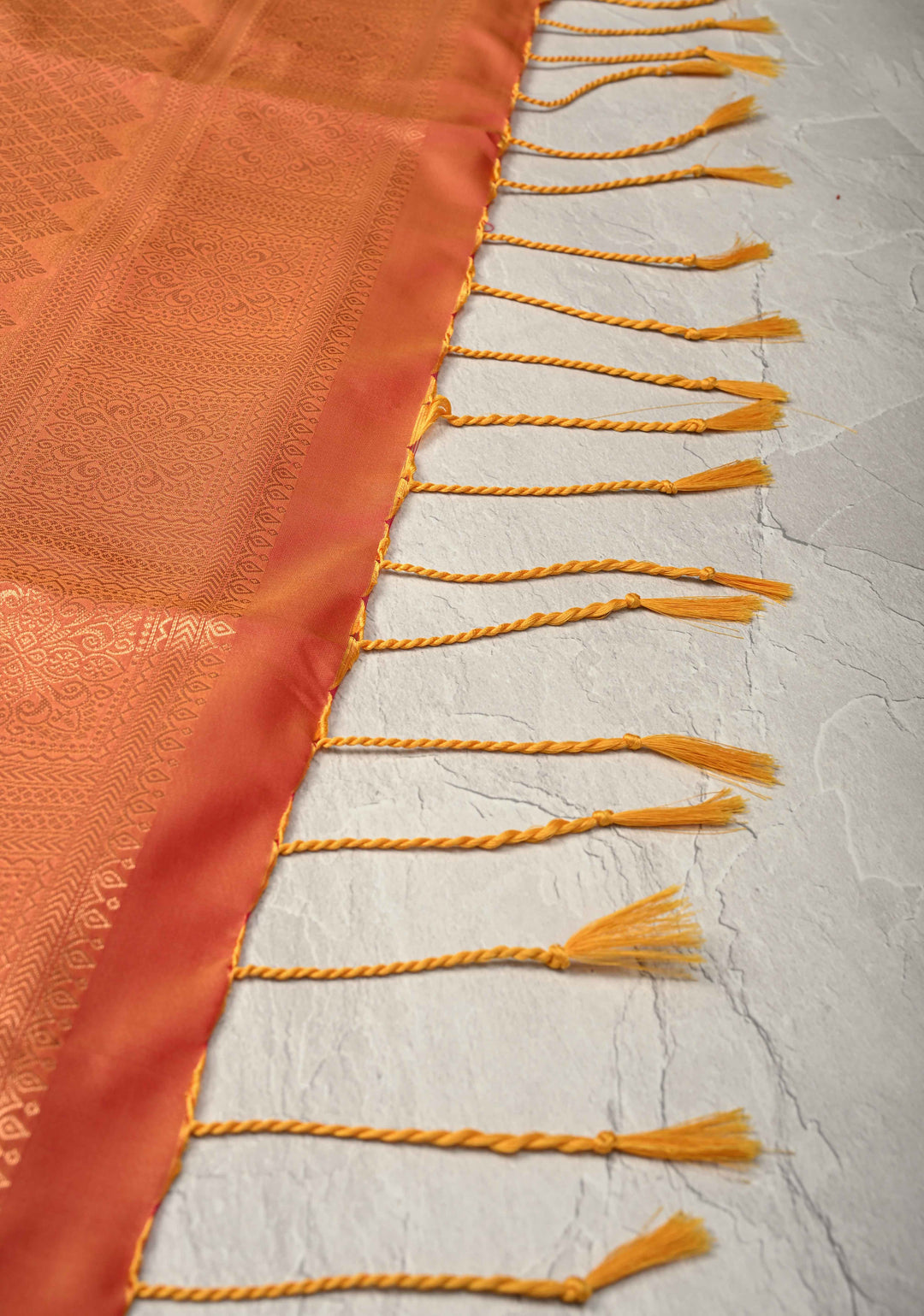Plum Dual tone Kanchi Semi Silk Saree with Paisley Zari Buttas and Geomatric Motifs on Border