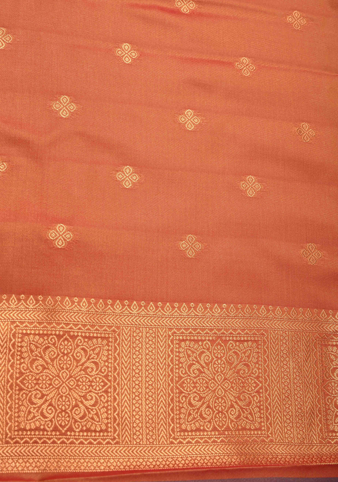 Plum Dual tone Kanchi Semi Silk Saree with Paisley Zari Buttas and Geomatric Motifs on Border
