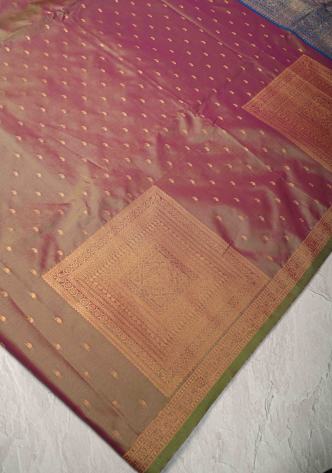 Green-pink Dual tone Kanchi Semi Silk Saree with Paisley Zari Buttas and Geomatric Motifs on Border