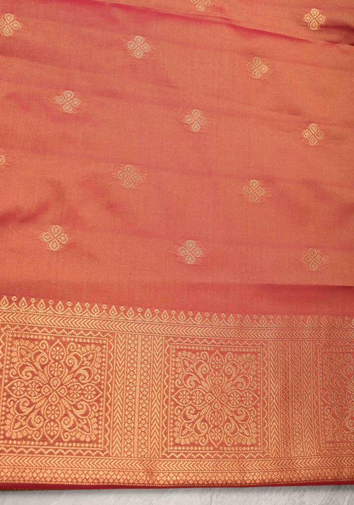 Henna Green Dual tone Kanchi Semi Silk Saree with Paisley Zari Buttas and Geomatric Motifs on Border