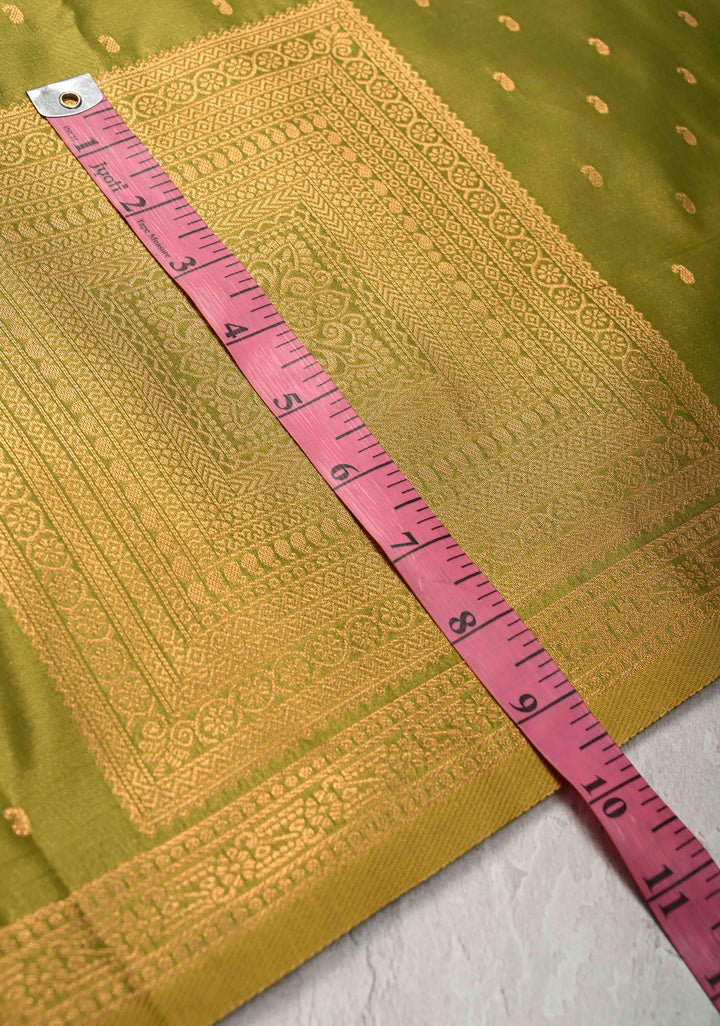 Henna Green Dual tone Kanchi Semi Silk Saree with Paisley Zari Buttas and Geomatric Motifs on Border