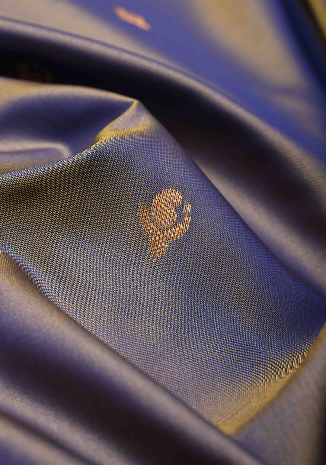 Light Blue Dual Tone Kanchi Semi Silk Saree with Floral Meenakari Buttas and Contrst Zari Border