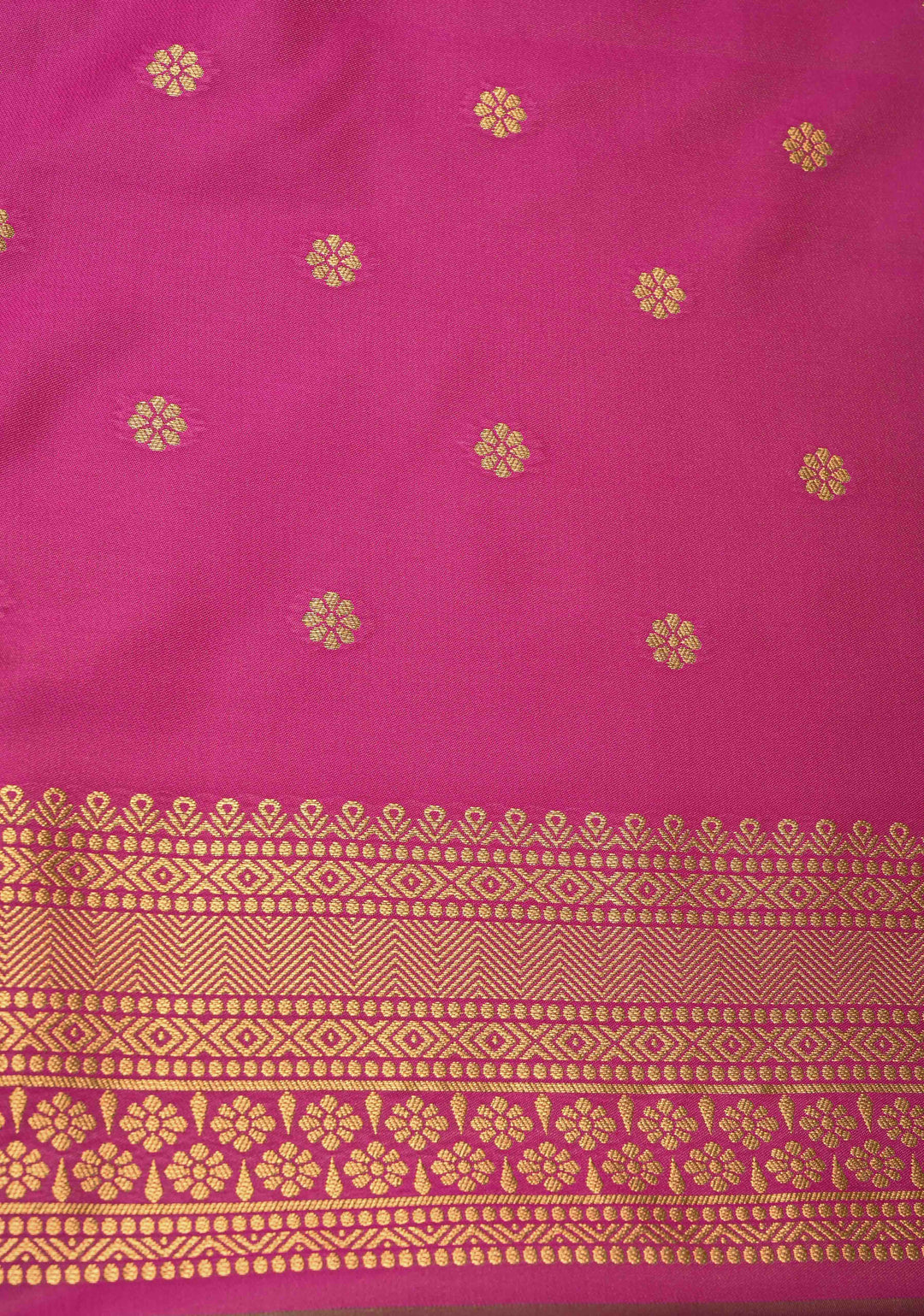 Green-Pink Dual Tone Kanchi Semi Silk Saree with Zari Buttas and Contrst Zari Border