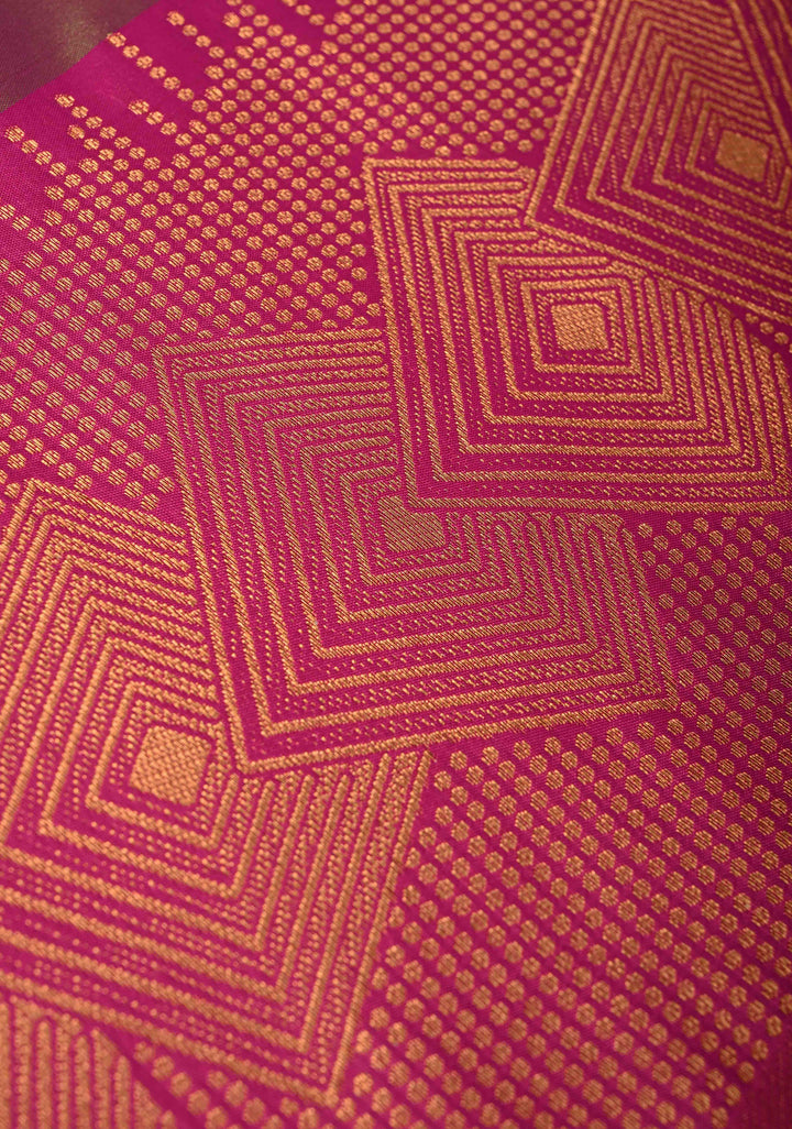 Green-Pink Dual Tone Kanchi Semi Silk Saree with Zari Buttas and Contrst Zari Border