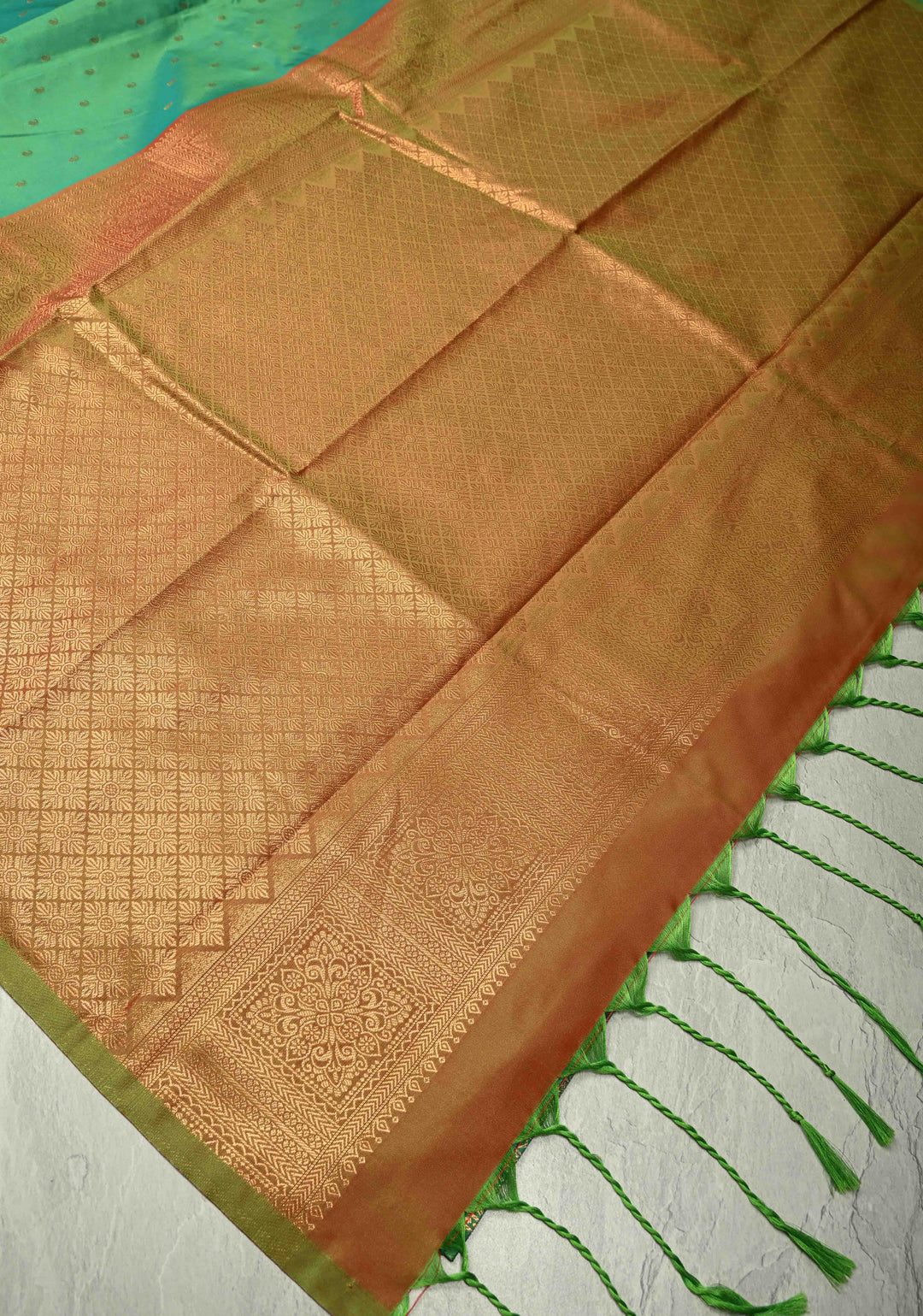 Green Dual Tone Kanchi Semi Silk Saree with Paisley Zari Buttis and Geomatric Motifs on Border