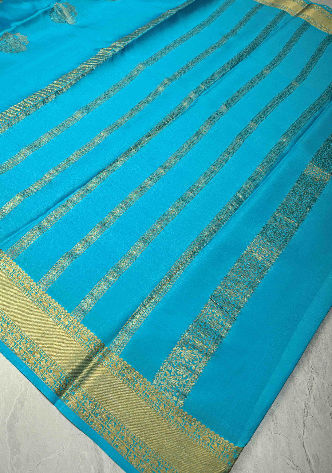 Rama Green Pure Mysore Silk Saree with Gandaberunda Buttas and Zari Border | SILK MARK CERTIFIED