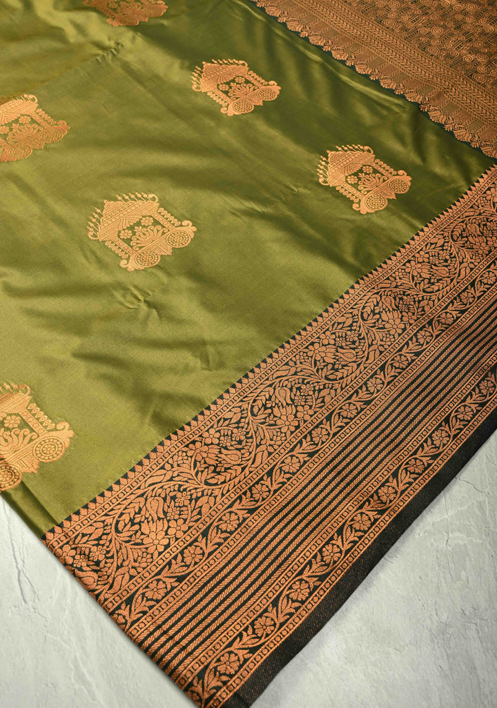 Henna Green Dual Tone Kanchi Semi Silk Saree with Temple Chariot Zari Buttas  and Contrast Wide Zari Border