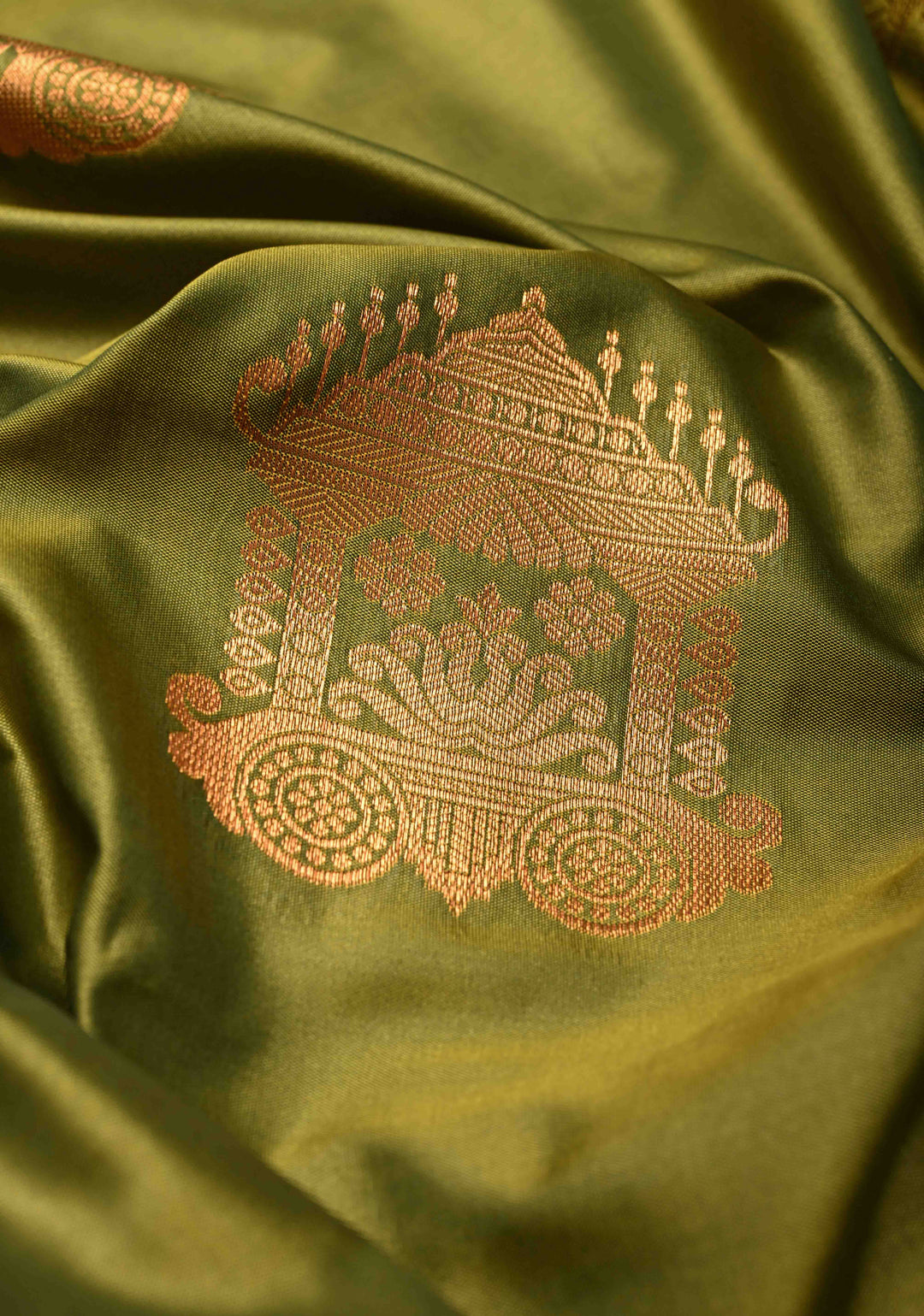Henna Green Dual Tone Kanchi Semi Silk Saree with Temple Chariot Zari Buttas  and Contrast Wide Zari Border