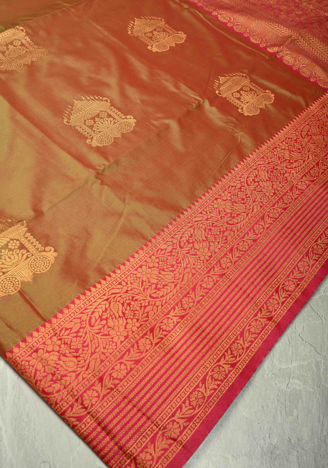 Green Pink Dual tone Kanchi Semi Silk Saree with Temple chariot Buttas and Zari Border